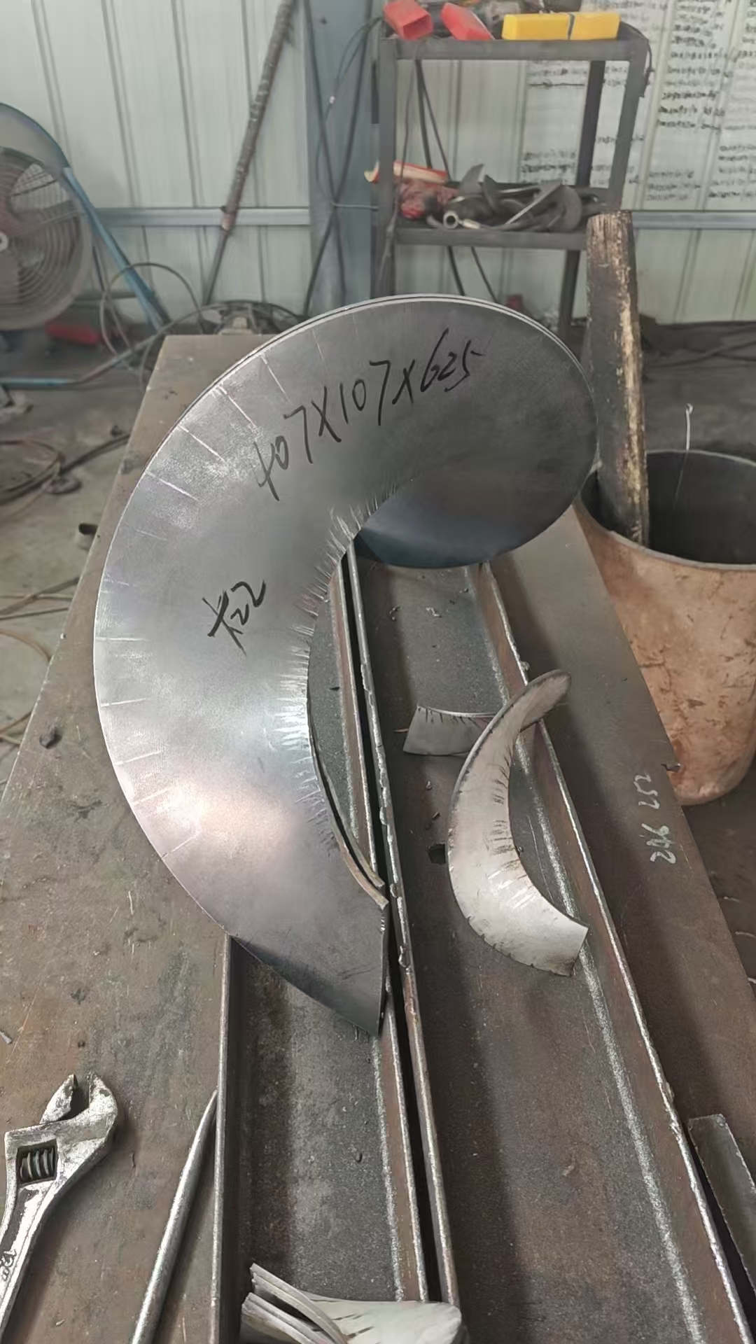 洛阳市蛟龙叶片耐磨螺旋叶片 - 价格